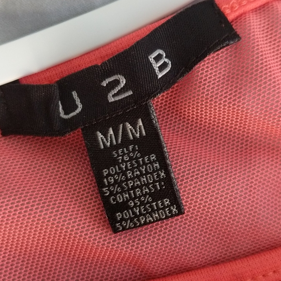 U2B 💕2/$30 💕 Pink Top - Picture 3 of 3